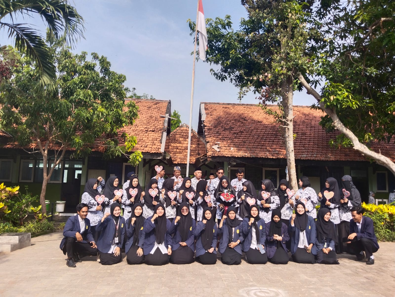 Upacara Memperingati Hari Guru Nasional
